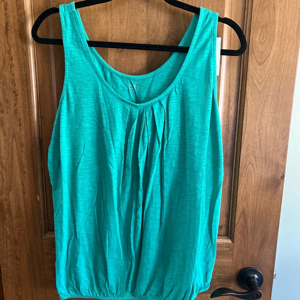 LOFT green Pleated Scoop-Neck Tank